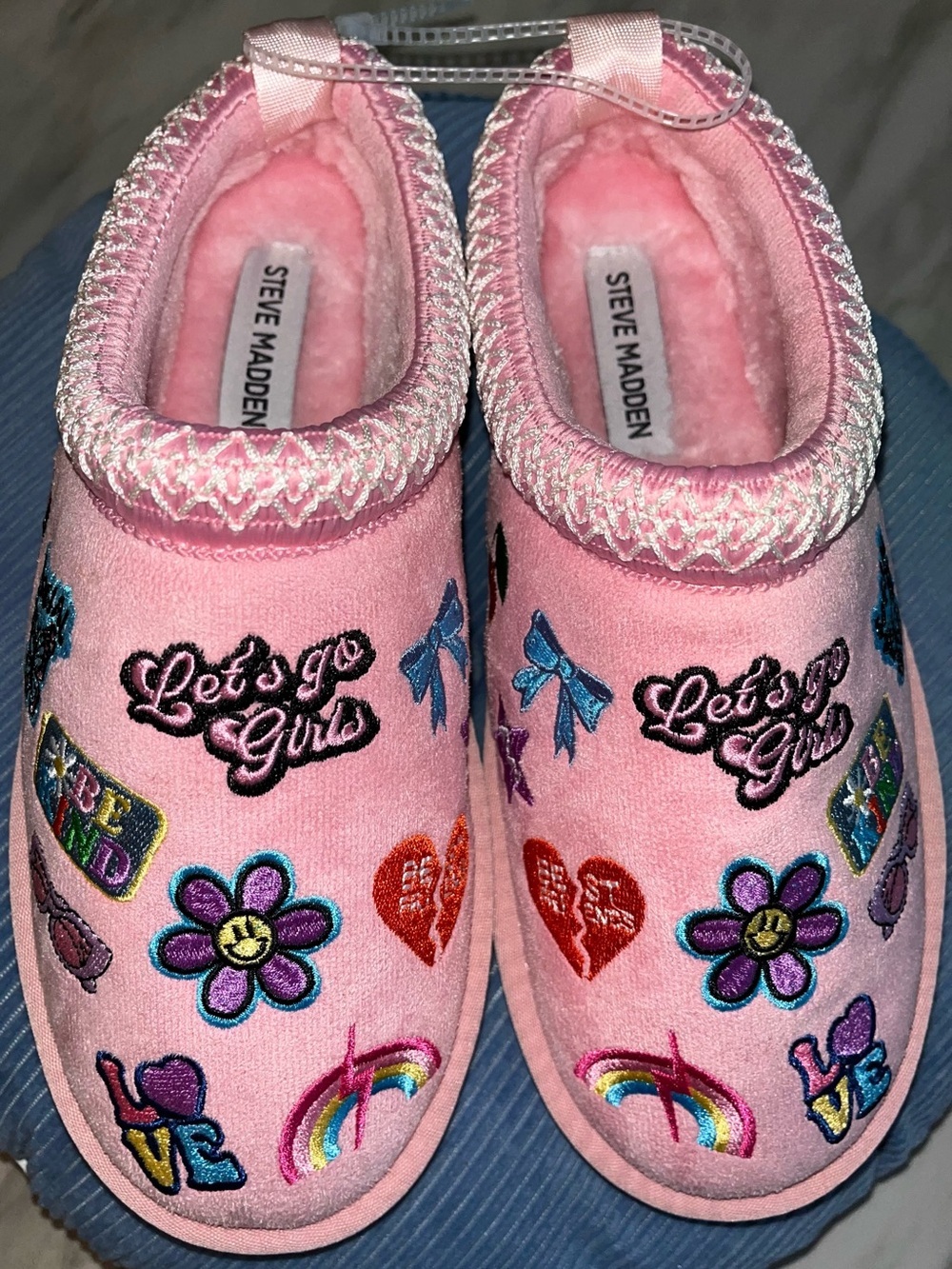 NWOB Steve Madden Pink Slippers Women 5 Youth 3Y Y2K Kawaii Cozy